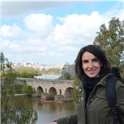 Diplomada en Educación Primaria y Técnico Superior en Educación Infantil se ofrece para dar clases de apoyo en cualquier materia de Primaria (6-12 años).Tengo mucha experiencia en clases particulares y dispongo de mucho material didáctico. Me encanta mi